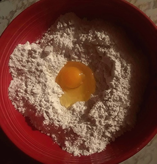 egg in flower