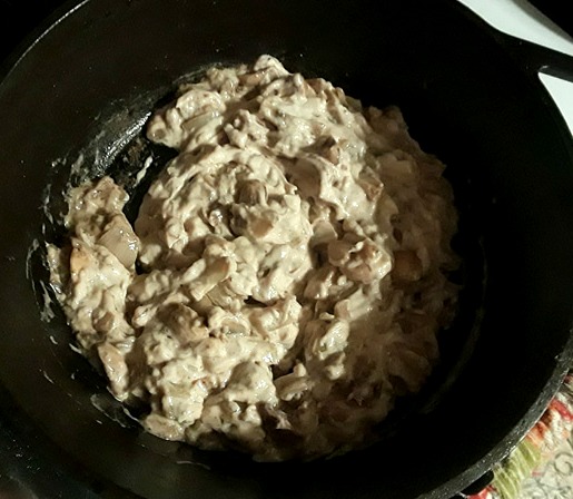 Mushrooms, onions and soup